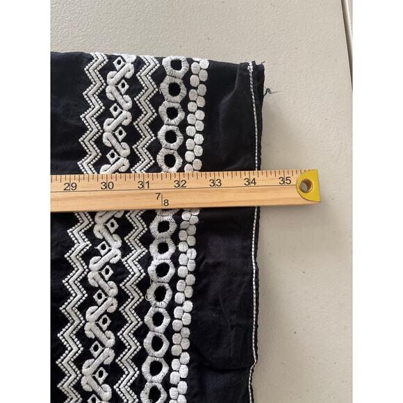 Max Studio Black and White Crochet Embroidered Sleeveless Shift Dress Large - Picture 6 of 8